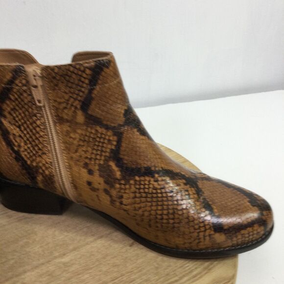 Vionic Womens Clara Boots Snake Embossed Leather Bootie Casual Brown Size 8 - Picture 8 of 13